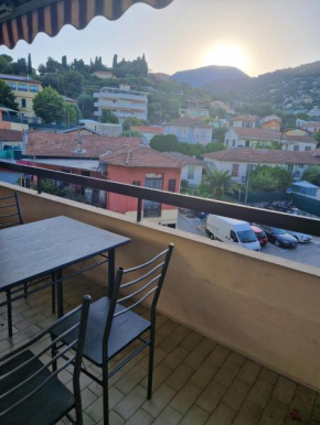 Studio avec grand balcon - Roquebrune Cap-Martin proche Menton et Monaco